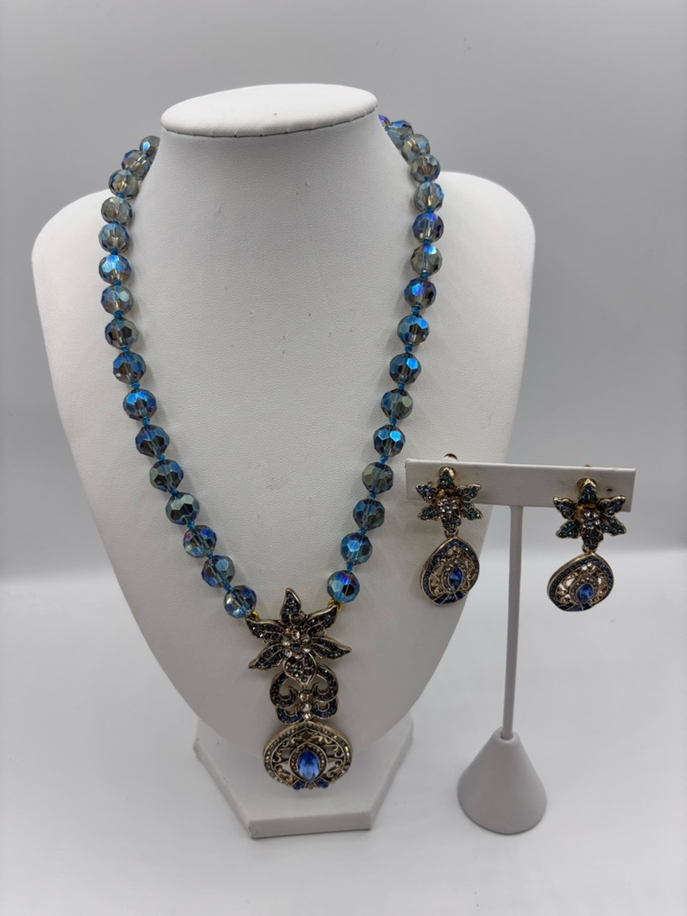 Aurora Blue Crystal Pendant Necklace and Earrings Set JP454